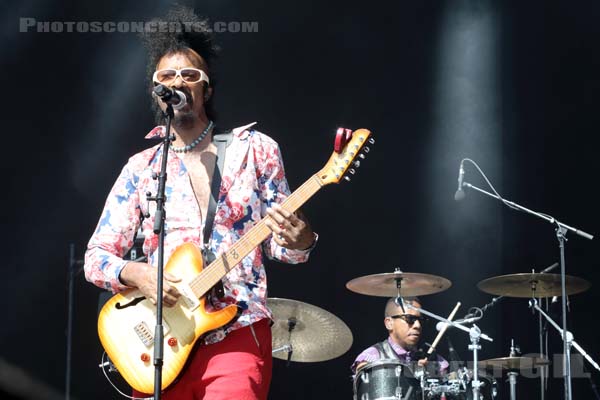 FANTASTIC NEGRITO - 2019-07-05 - HEROUVILLE SAINT CLAIR - Chateau de Beauregard - Scene Beauregard - Xavier Dphrepaulezz